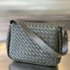 Bottega Veneta Maxi Cobble Messenger