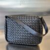Bottega Veneta Maxi Cobble Messenger