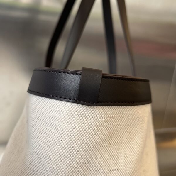 Bottega Veneta Large Flip Flap