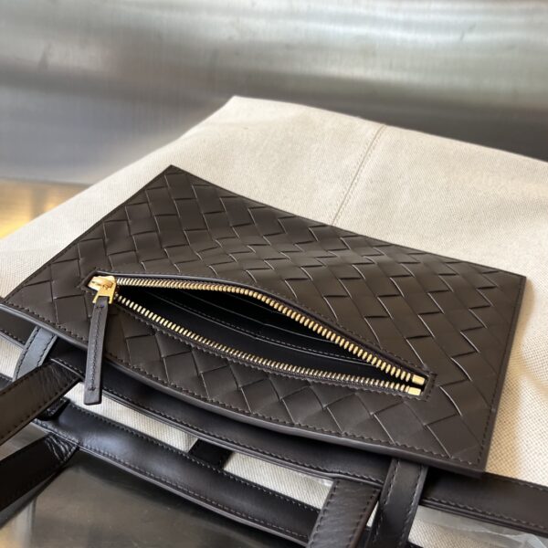 Bottega Veneta Medium Flip Flap