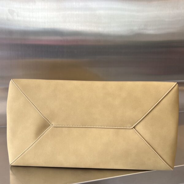 Bottega Veneta The Medium Brown Bag