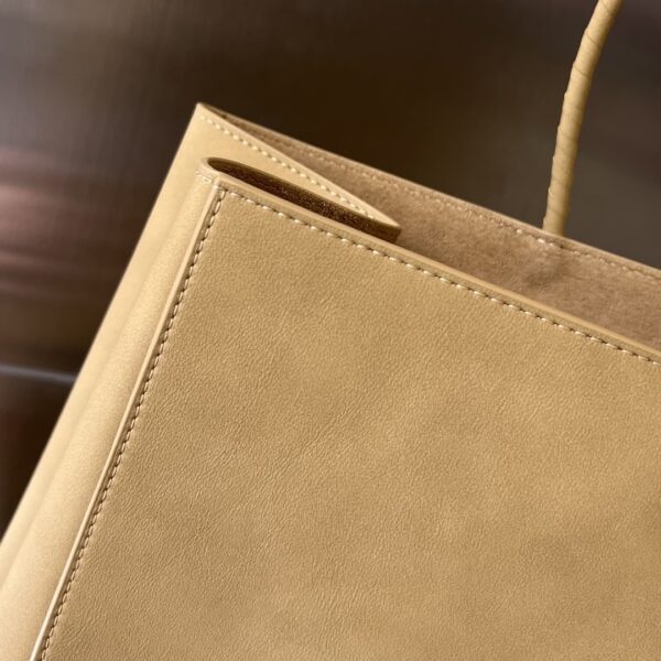 Bottega Veneta The Medium Brown Bag