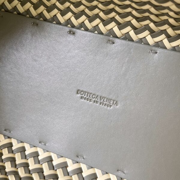 Bottega Veneta small Cabat