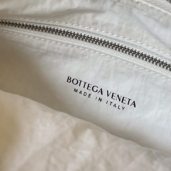 Bottega Veneta Buddy Bag