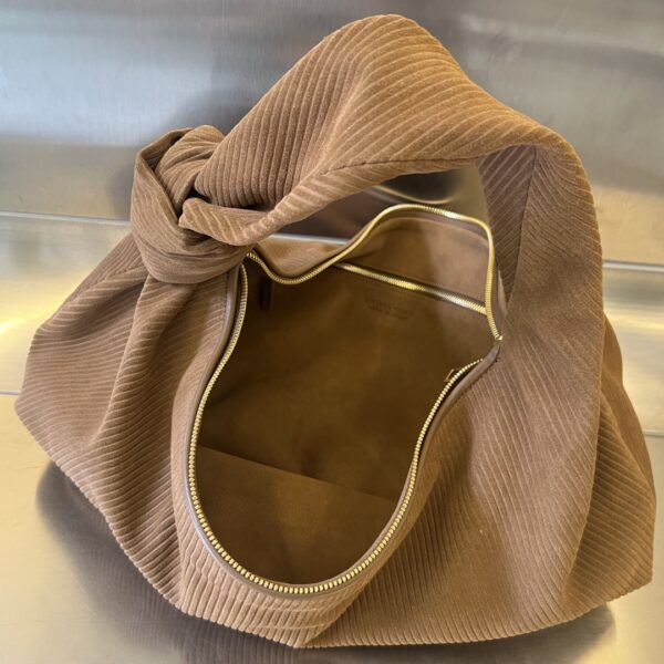 Bottega Veneta Classic Jodie