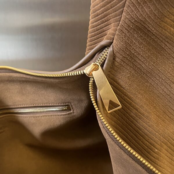 Bottega Veneta Classic Jodie