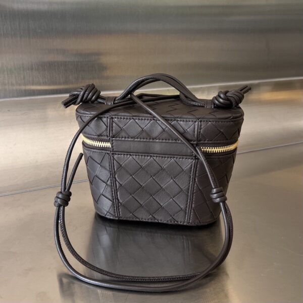 Bottega Veneta Mini Intrecciato Vanity Case