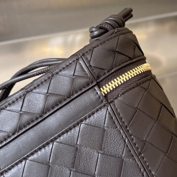 Bottega Veneta Mini Intrecciato Vanity Case