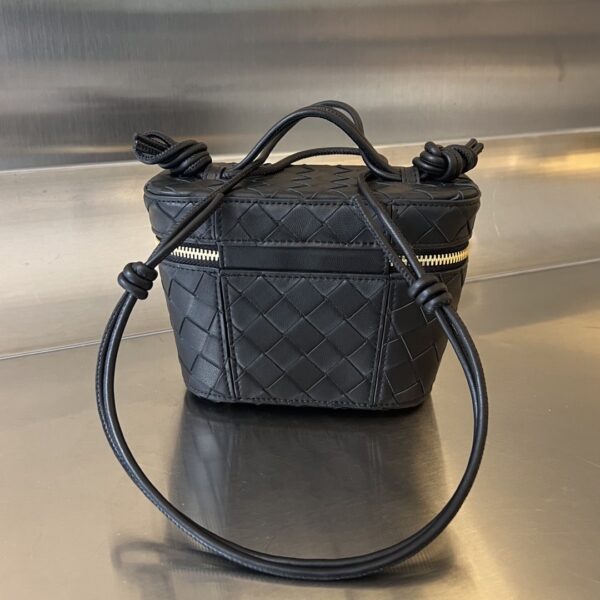 Bottega Veneta Mini Intrecciato Vanity Case