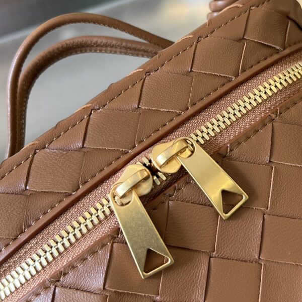 Bottega Veneta Mini Intrecciato Vanity Case