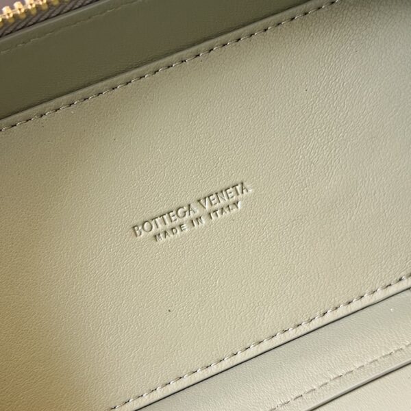 Bottega Veneta Mini Intrecciato Vanity Case