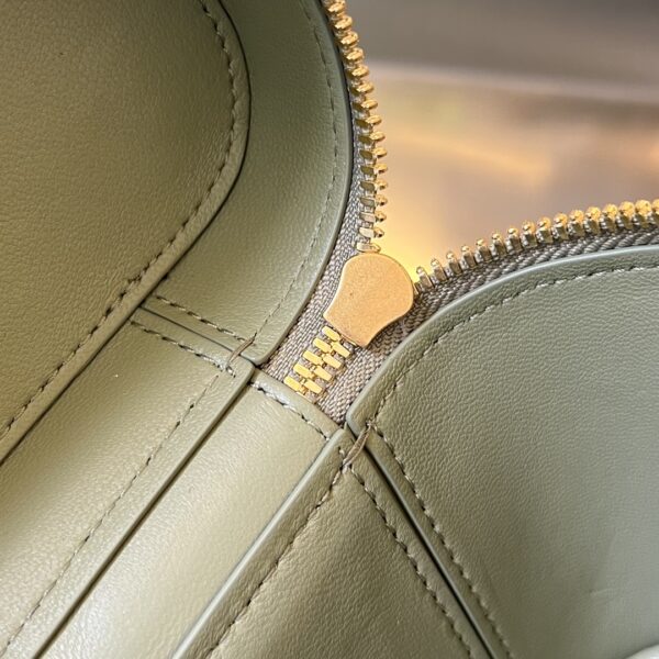 Bottega Veneta Mini Intrecciato Vanity Case