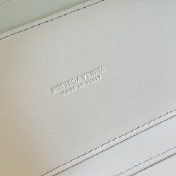 Bottega Veneta Mini Intrecciato Vanity Case