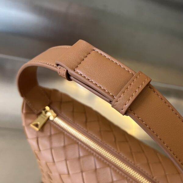 Bottega Veneta Mini Wallace