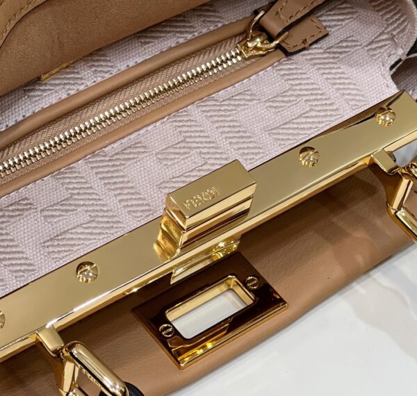 Fendi peekaboo