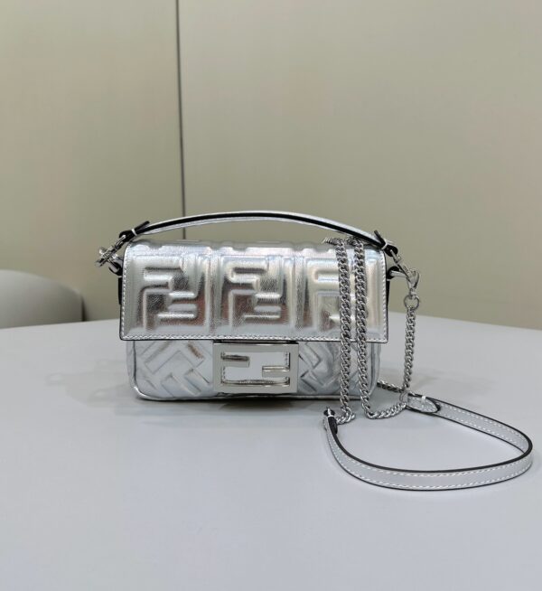Fendi Baguette Mini