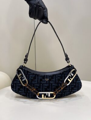 FENDI O’LOCK