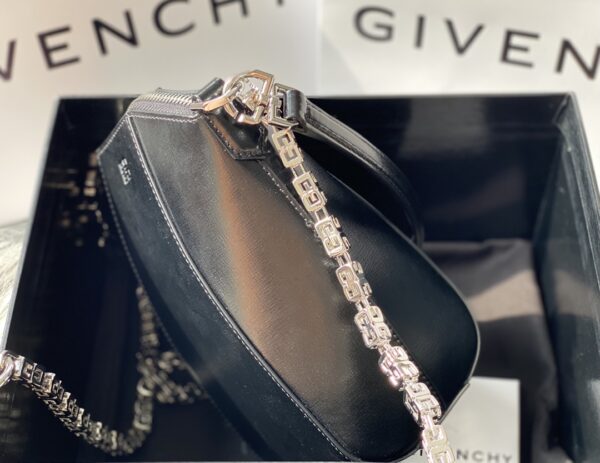 Givenchy Antigona Lock Bag