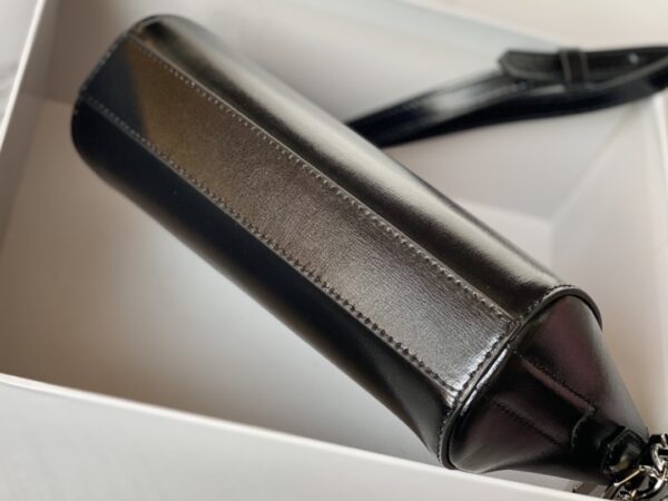 Givenchy XS Antigona Bag