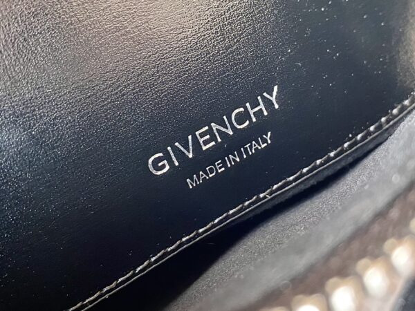 Givenchy XS Antigona Bag