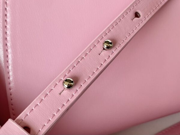 Givenchy XS Antigona Bag