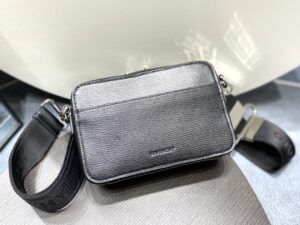 Givenchy Antigona U Camera Bag