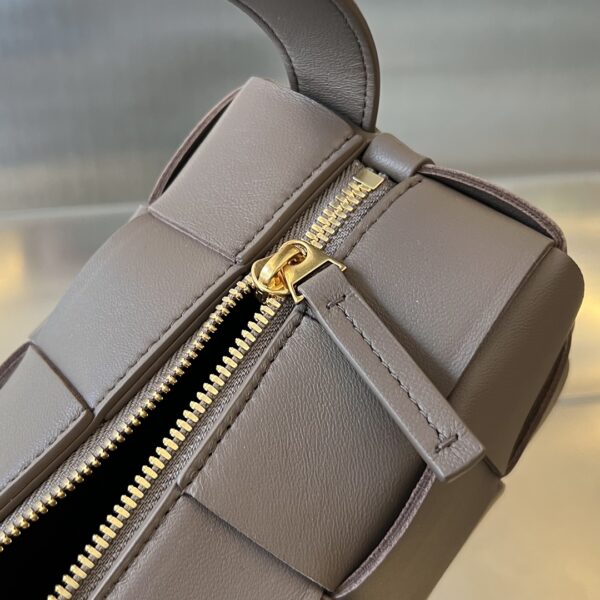 BOTTEGA VENETA BV Small Brick Cassette
