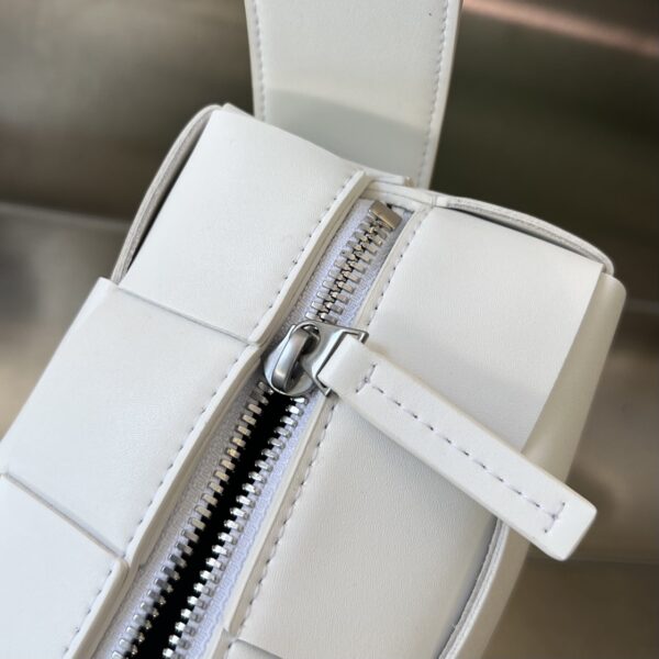 Bottega Veneta Small Brick Cassette