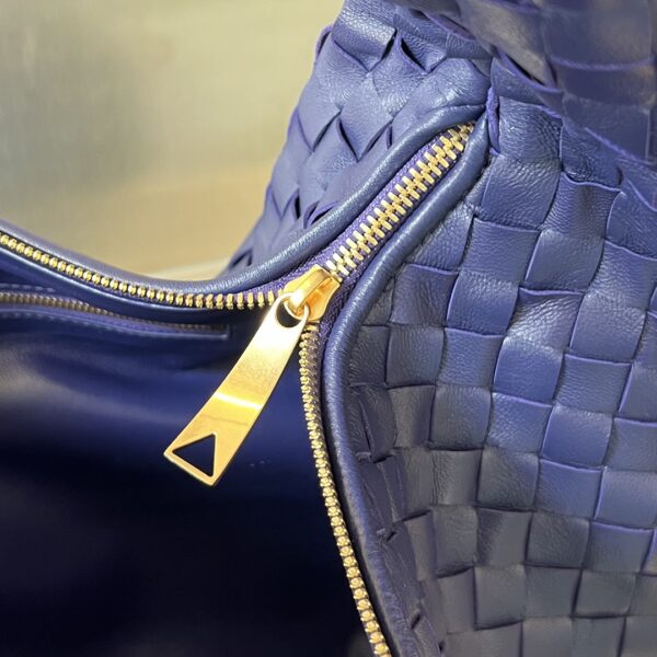 Bottega Veneta Classic Jodie