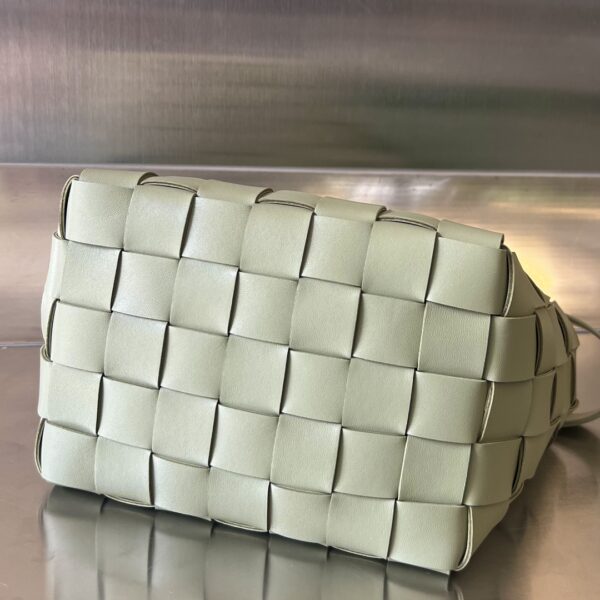 Bottega Veneta BV Small Bowling Cassette