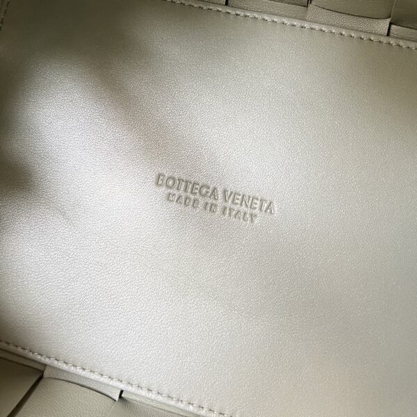 Bottega Veneta BV Small Bowling Cassette