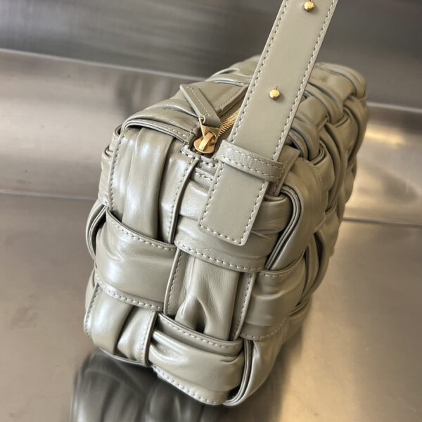 Bottega Veneta BV Brick Cassette