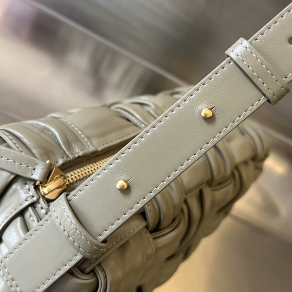 Bottega Veneta BV Brick Cassette