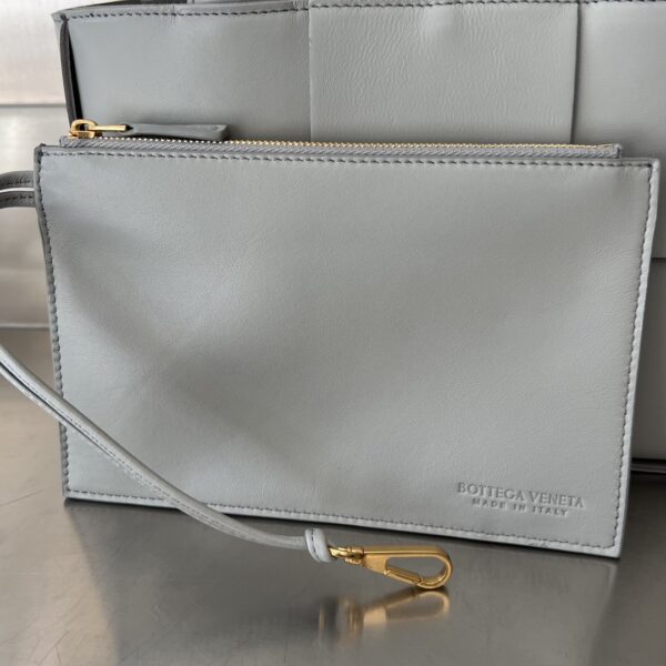 BOTTEGA VENETA BV Mini Arco Tote Bag
