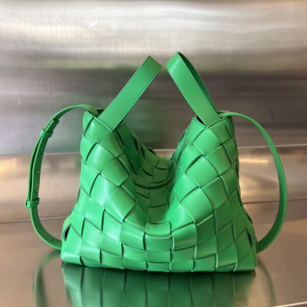 Bottega Veneta BV Bowling Cassette