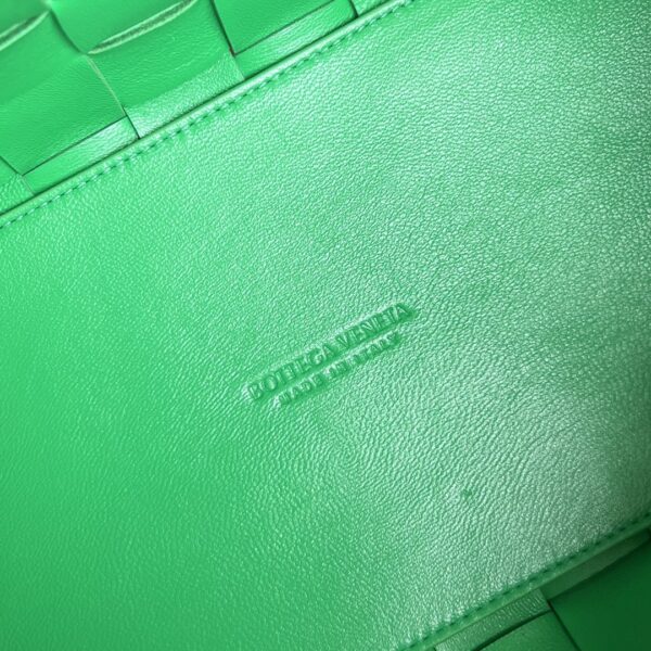 Bottega Veneta BV Bowling Cassette
