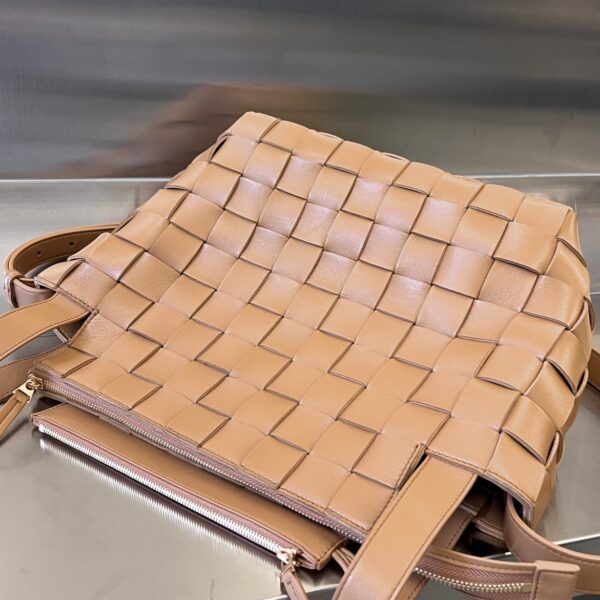 Bottega Veneta BV Bowling Cassette