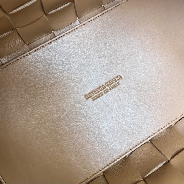 Bottega Veneta BV Bowling Cassette