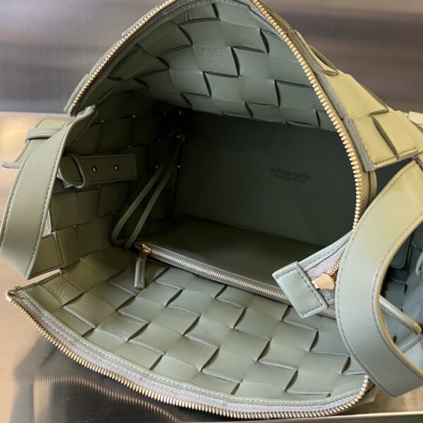Bottega Veneta BV Bowling Cassette