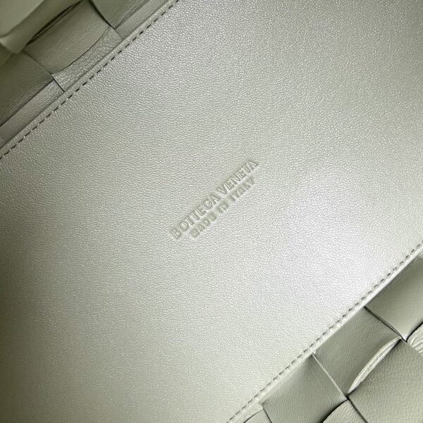 Bottega Veneta BV Bowling Cassette