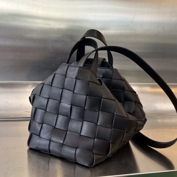 Bottega Veneta BV Bowling Cassette