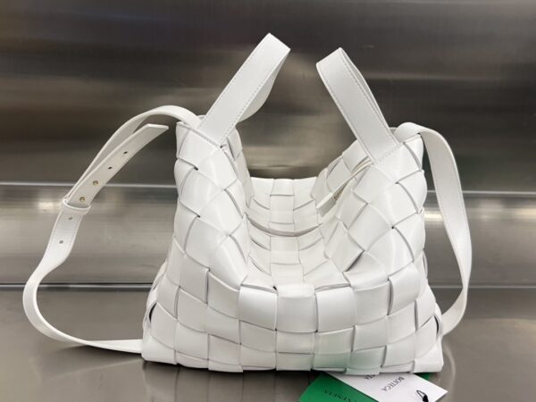 Bottega Veneta BV Bowling Cassette