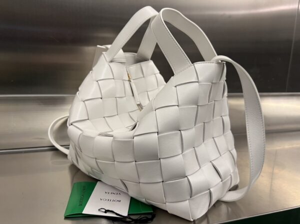 Bottega Veneta BV Bowling Cassette
