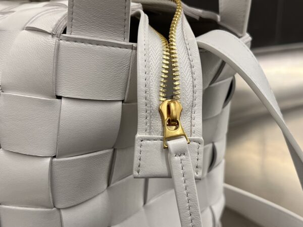 Bottega Veneta BV Bowling Cassette