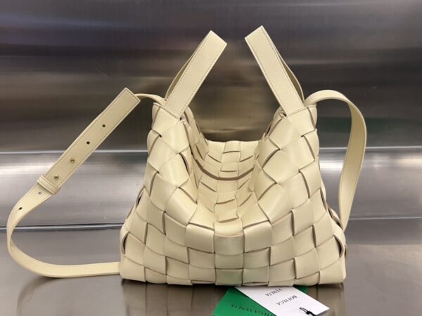 Bottega Veneta BV Bowling Cassette