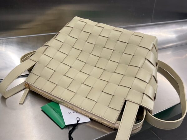Bottega Veneta BV Bowling Cassette