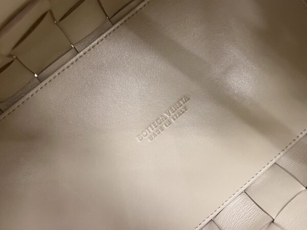 Bottega Veneta BV Bowling Cassette