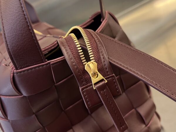 Bottega Veneta BV Bowling Cassette