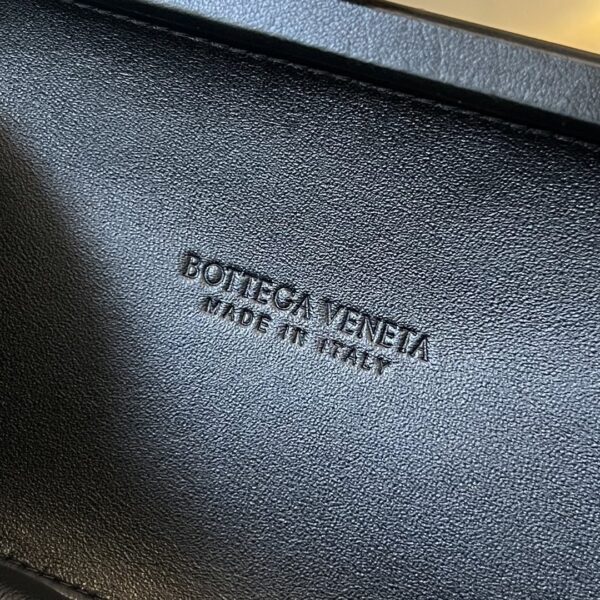 Bottega Veneta Knot