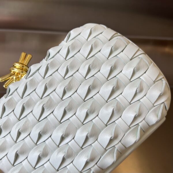 Bottega Veneta Knot